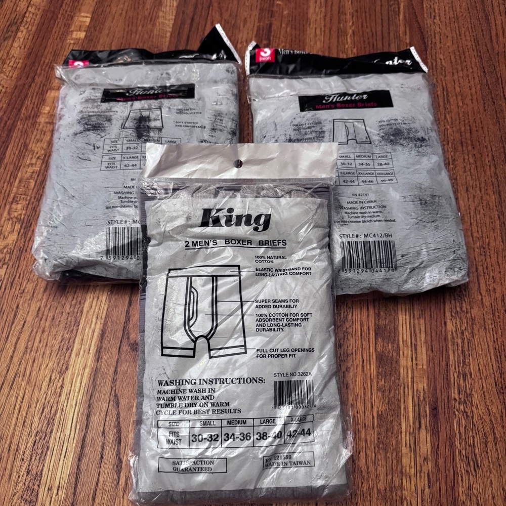 NEW in plastic, bundle of Men’s 8 pairs of boxer briefs, size 42-44 XL